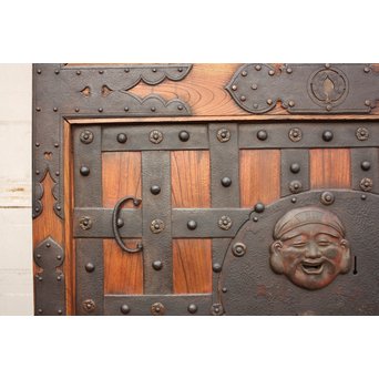 珍品極上総欅大黒金具蔵戸　W131 