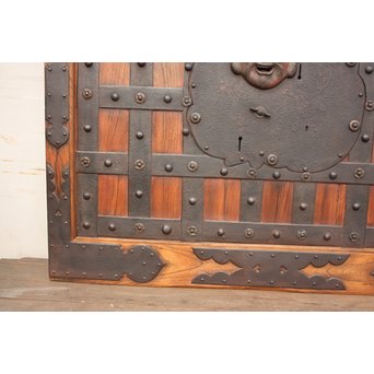 珍品極上総欅大黒金具蔵戸　W131 