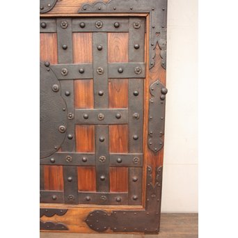 珍品極上総欅大黒金具蔵戸　W131 