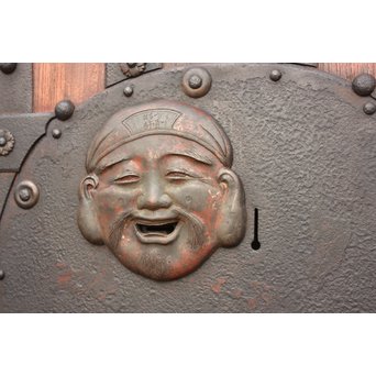 珍品極上総欅大黒金具蔵戸　W131 