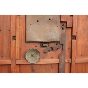 珍品極上総欅大黒金具蔵戸　W131 