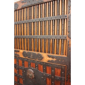 珍品極上総欅大黒金具蔵戸　W131 