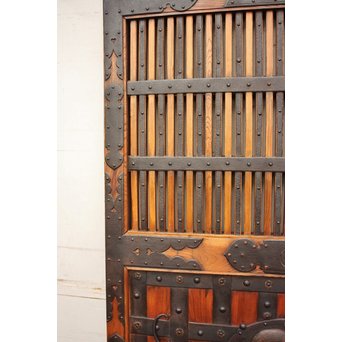 珍品極上総欅大黒金具蔵戸　W131 