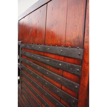 総欅ハート型と横桟金具蔵戸　W155 