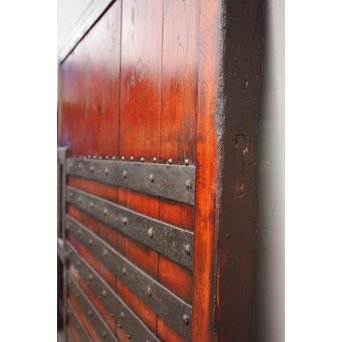 総欅ハート型と横桟金具蔵戸　W155 