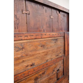 総欅ハート型と横桟金具蔵戸　W155 