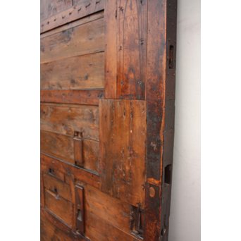 総欅ハート型と横桟金具蔵戸　W155 