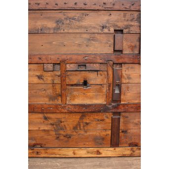 総欅ハート型と横桟金具蔵戸　W155 