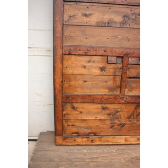 総欅ハート型と横桟金具蔵戸　W155 