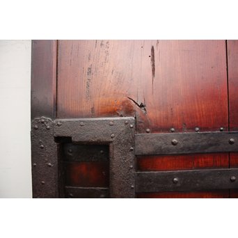 総欅ハート型と横桟金具蔵戸　W155 