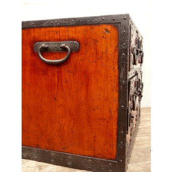 船箪笥　I133 