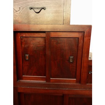 極上漆飴色欅階段箪笥　M38 