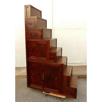 極上漆飴色欅階段箪笥　M38