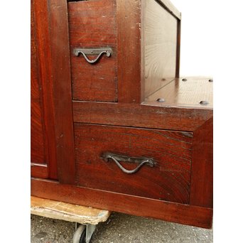 極上漆飴色欅階段箪笥　M38 