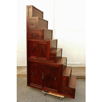 極上漆飴色欅階段箪笥　M38 