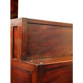 極上漆飴色欅階段箪笥　M38 