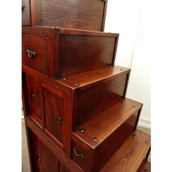 極上漆飴色欅階段箪笥　M38 