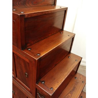 極上漆飴色欅階段箪笥　M38 
