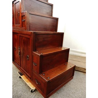 極上漆飴色欅階段箪笥　M38 