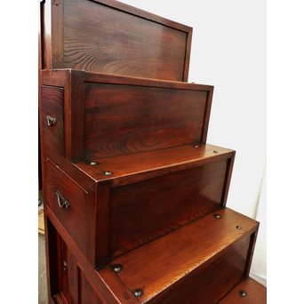 極上漆飴色欅階段箪笥　M38 