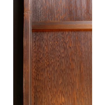 屋久杉雅彫刻と乳白色ガラスの雪隠戸　GD489 