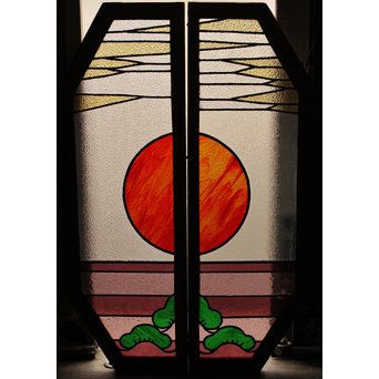 夕日に松　ステンドガラス窓１対　GD515 