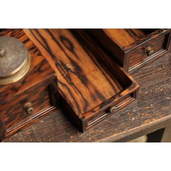 孔雀杢総黒柿煙草盆　J1267 