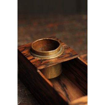 孔雀杢総黒柿煙草盆　J1267 