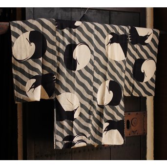 ちりめん巣ごもり鶴着物　S1236