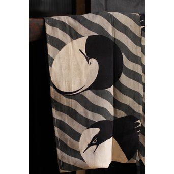 ちりめん巣ごもり鶴着物　S1236 