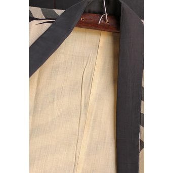 ちりめん巣ごもり鶴着物　S1236 