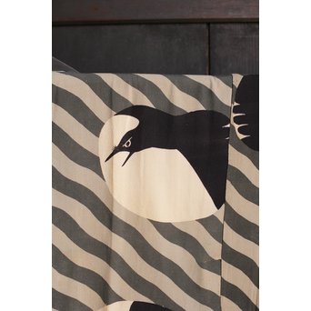 ちりめん巣ごもり鶴着物　S1236 