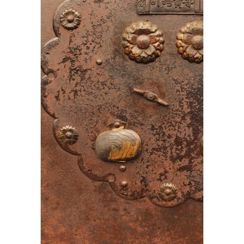 鉄づくし菊金具蔵戸　W316 
