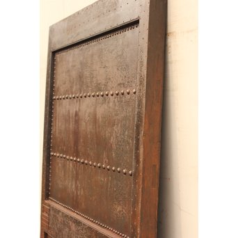 鉄づくし菊金具蔵戸　W316 