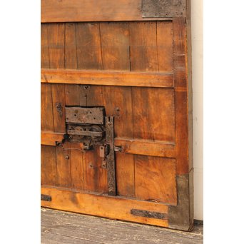 鉄づくし菊金具蔵戸　W316 