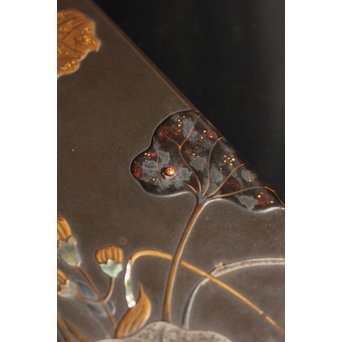 是真風蒔絵と多素材象嵌の硯箱　S1520 