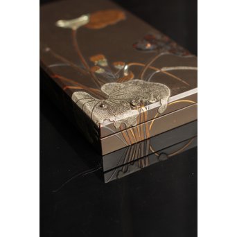 是真風蒔絵と多素材象嵌の硯箱　S1520 