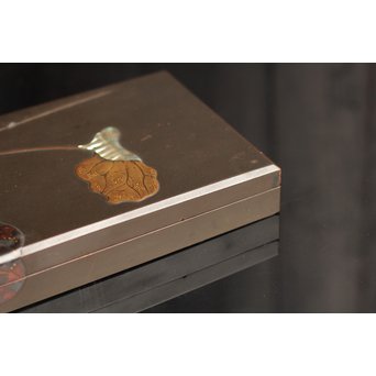 是真風蒔絵と多素材象嵌の硯箱　S1520 