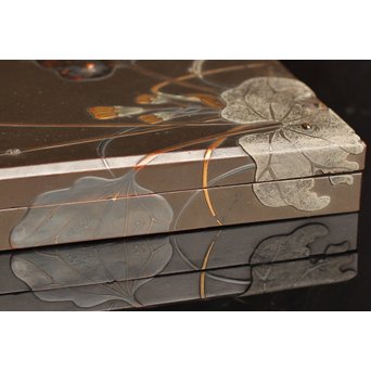 是真風蒔絵と多素材象嵌の硯箱　S1520 