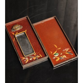 是真風蒔絵と多素材象嵌の硯箱　S1520 