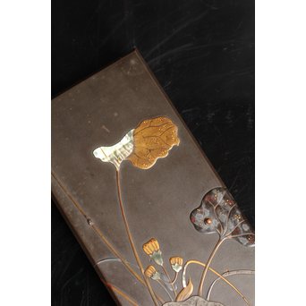 是真風蒔絵と多素材象嵌の硯箱　S1520 