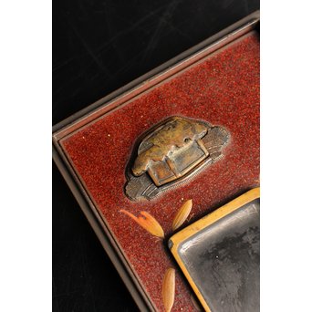 是真風蒔絵と多素材象嵌の硯箱　S1520 