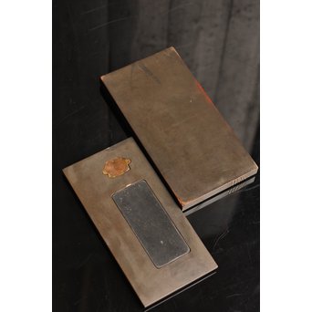 是真風蒔絵と多素材象嵌の硯箱　S1520 