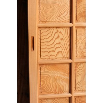 美品市松模様の杉板戸　　B637 