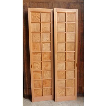 美品市松模様の杉板戸　　B637