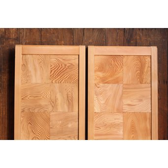 美品市松模様の杉板戸　　B637 