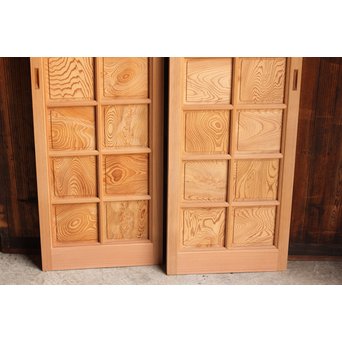 美品市松模様の杉板戸　　B637 