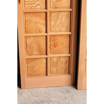 美品市松模様の杉板戸　　B637 