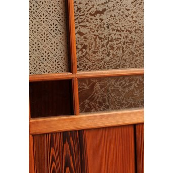 4隅色ガラス縞々建具　GD648 