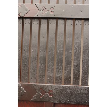 北陸朱塗鉄尽蔵戸　W328 